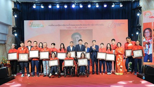 Tôn vinh các huấn luyện viên, vận động viên tiêu biểu tại Chương trình “Vinh quang Thể thao Việt Nam“
