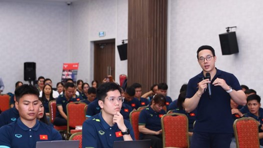 Nâng cao kiến thức về y học thể thao và phòng chống doping trong bóng đá