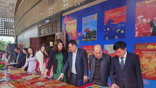 Rộn ràng Hội sách, báo Xuân Bính Ngọ 2026 ở Thanh Hóa