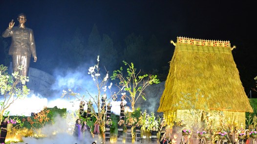 Ấn tượng chương trình nghệ thuật “Đại ngàn Reo” tại Gia Lai