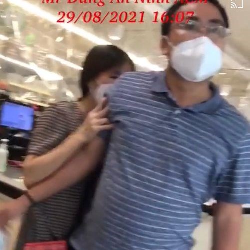 Khởi tố người đàn ông xưng: 
