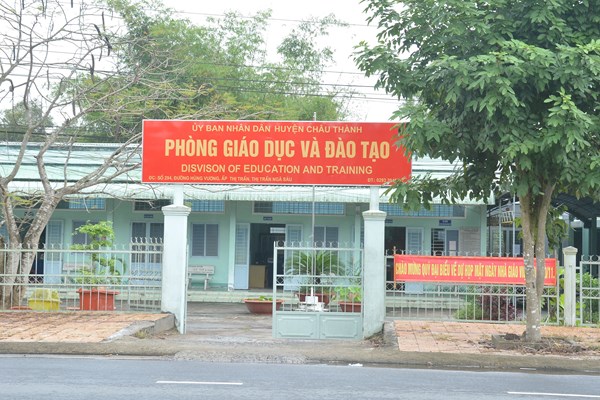Hậu Giang: Tự ý chiêu sinh “chui”, lãnh đạo Phòng GD&ĐT bị “tuýt còi” - Anh 2