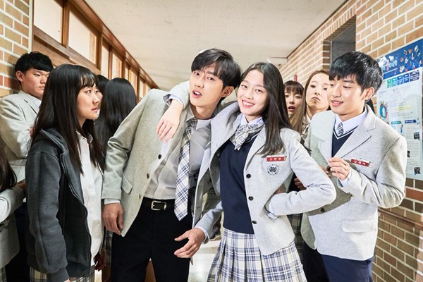 Cựu thành viên B1A4 Jin Young hóa “ông trùm” trong phim mới - Anh 2