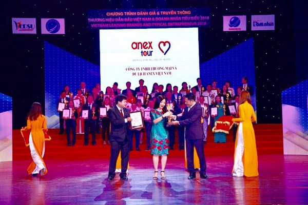 Đưa dòng khách lớn tới Việt Nam, hai doanh nghiệp được vinh danh “Thương hiệu dẫn đầu Việt Nam và Doanh nhân tiêu biểu 2018” - Anh 1