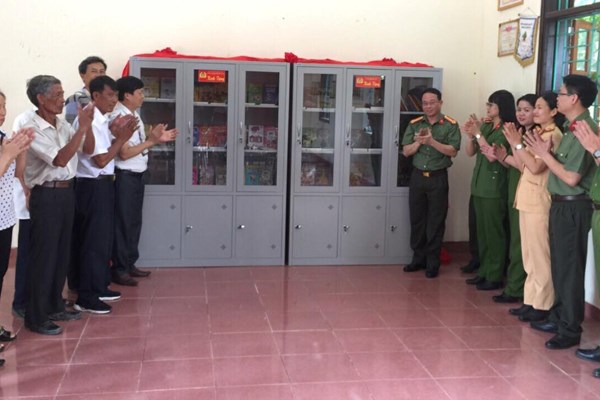 Công an huyện Gia Lâm với nhiều hoạt động xã hội ý nghĩa - Anh 4