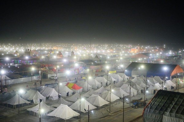 Kumbh Mela – lễ hội tôn giáo lớn nhất thế giới của Ấn Độ - Anh 1