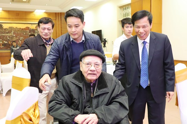 Bộ VHTTDL gặp mặt và chúc Tết nguyên lãnh đạo ngành VHTTDL - Anh 2