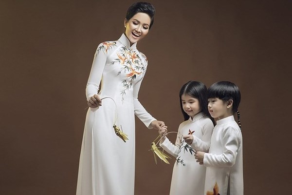Hoa hậu H’Hen Niê làm đại sứ hình ảnh Lễ hội Áo dài 2019 - Anh 1