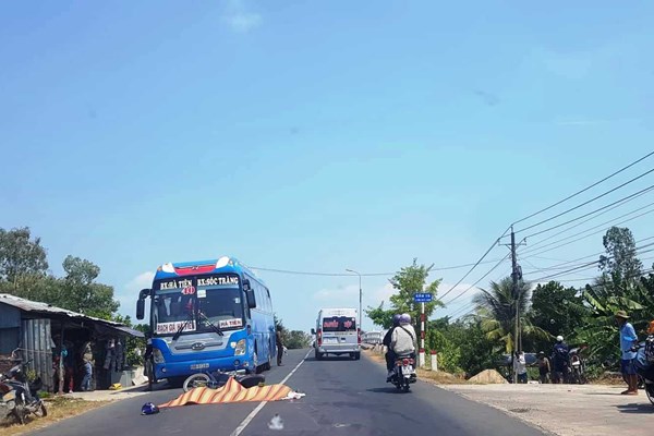 Kiên Giang: Bố chồng và con dâu đều tử vong sau vụ tại nạn giao thông - Anh 1