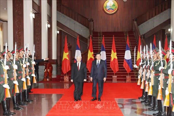 Tổng Bí thư, Chủ tịch nước hội kiến Thủ tướng Chính phủ, Chủ tịch Quốc hội Lào - Anh 1