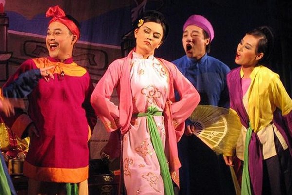 Nhiều chương trình nghệ thuật đặc sắc tại khu vực Hồ Hoàn Kiếm - Anh 1