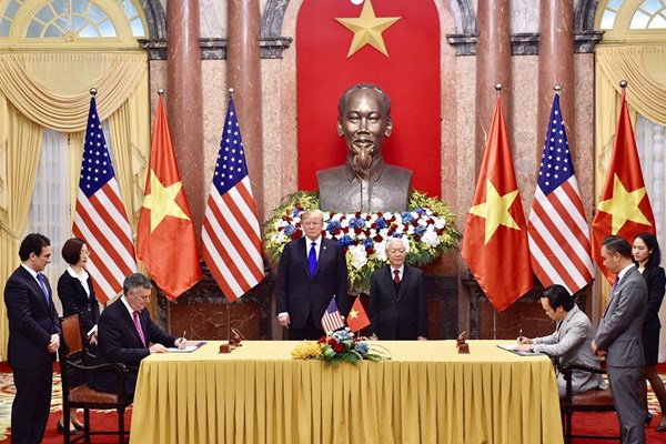 Tổng Bí thư, Chủ tịch nước Nguyễn Phú Trọng tiếp Tổng thống Donald Trump - Anh 4