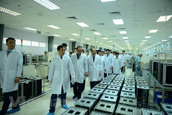 Phái đoàn cấp cao Triều Tiên đến thăm tổ hợp nghiên cứu của Viettel - Anh 1