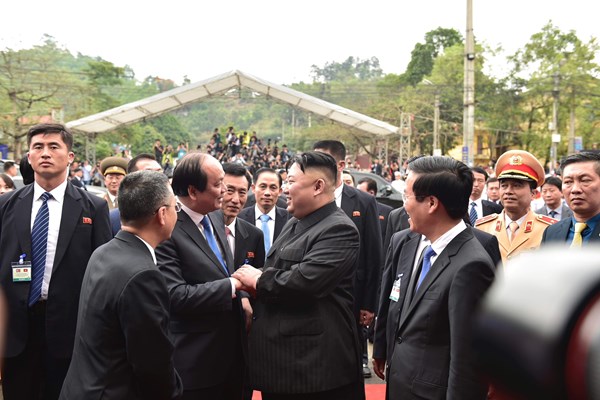 Lễ tiễn Chủ tịch Triều Tiên Kim Jong Un tại ga Đồng Đăng - Anh 3