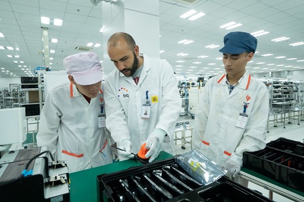 Vingroup cấp 1.100 học bổng du học toàn phần đào tạo Thạc sĩ, Tiến sĩ KHCN - Anh 4