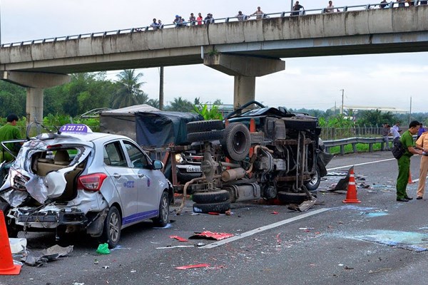Xung quanh thống kê, báo cáo sô liệu về tai nạn giao thông: “Tôi sẵn sàng trao đổi với Ủy ban An toàn giao thông” - Anh 1