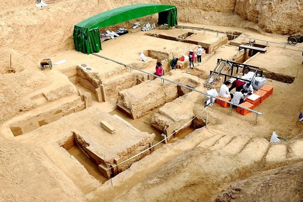 Phát hiện những bình đồng 2.000 năm tuổi chứa “thuốc trường sinh” - Anh 1