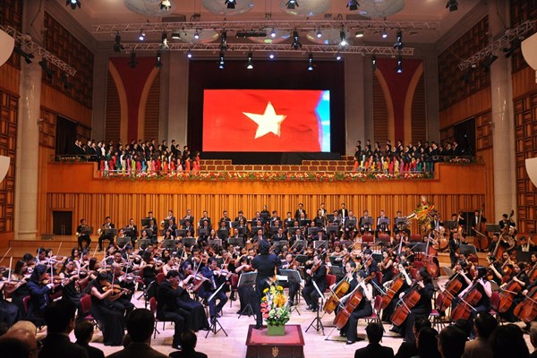 VCCA tổ chức đêm hòa nhạc “Giao hưởng mùa xuân” - Anh 1