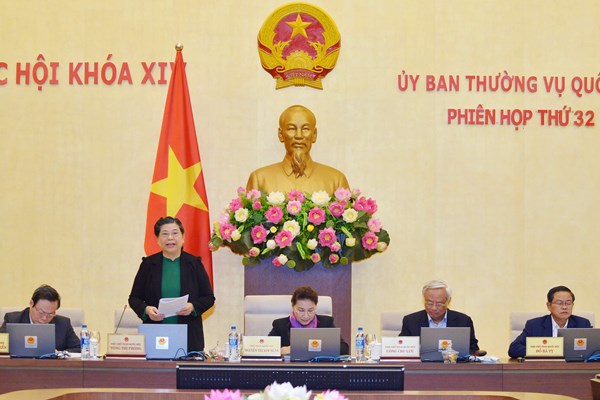 Cho ý kiến về Luật Giáo dục (sửa đổi): Cần quy định về đạo đức, ứng xử cho giáo viên - Anh 1