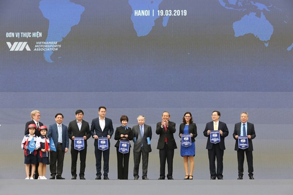 “#3500 Sinh mạng” - Chiến dịch toàn cầu vì an toàn giao thông đến Việt Nam - Anh 3