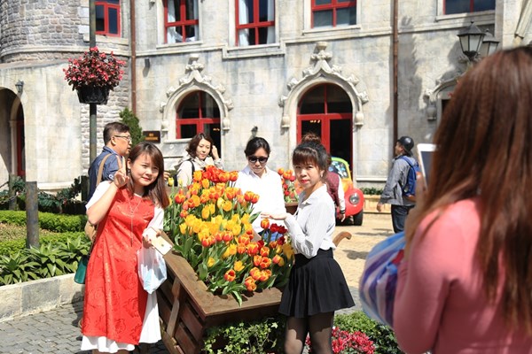 Việt Nam cần tăng cường “nguồn cung” để du khách có lý do ở lại lâu hơn - Anh 3