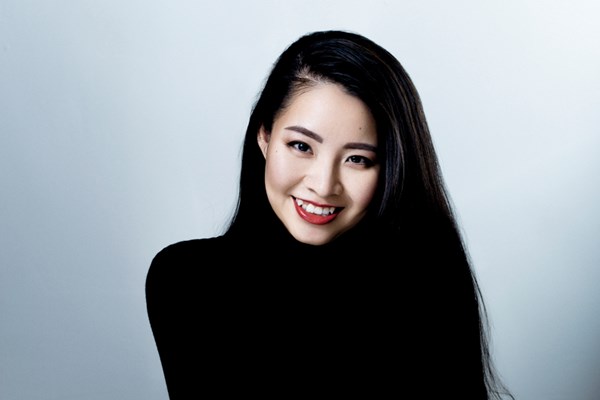 Những gương mặt thời trang đưa thương hiệu Việt đến sàn diễn quốc tế - Anh 3