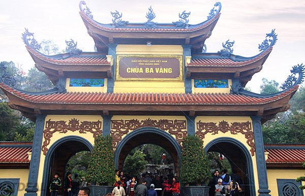 Làm rõ và xử lý các hoạt động truyền bá mê tín dị đoan, trục lợi tại chùa Ba Vàng - Anh 3