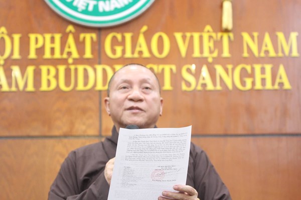 Đề xuất tạm đình chỉ chức vụ, chờ cách chức theo đúng quy trình đối với trụ trì Chùa Ba Vàng - Anh 2