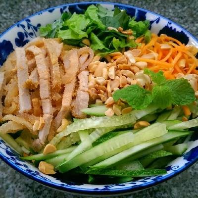 Bún bì - món ăn nổi tiếng, lạ miệng khi vi vu miền Tây - Anh 1