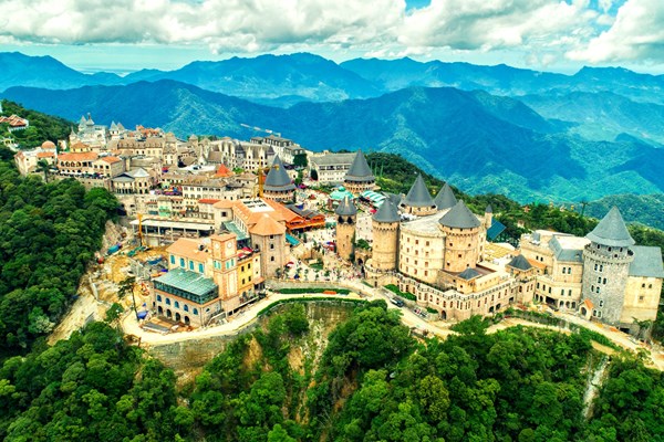 Cách tạo đà phát triển cho du lịch nhìn từ “hiện tượng” Bà Nà Hills - Anh 2