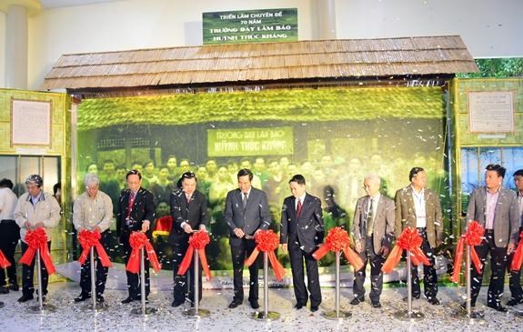 Kỷ niệm 70 năm Trường dạy làm báo Huỳnh Thúc Kháng - Anh 4