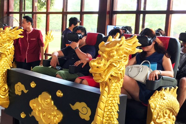 Ứng dụng công nghệ trong du lịch tại Việt Nam: Hạn chế và chưa đồng bộ - Anh 1