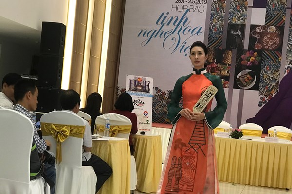 Festival nghề truyền thống Huế lần thứ 8: Mang tinh hoa nghề Việt ra thế giới - Anh 5