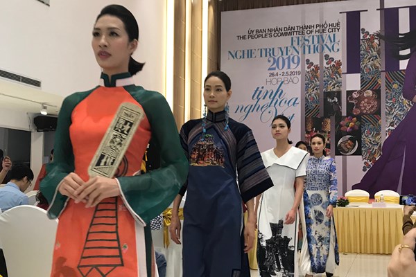 Festival nghề truyền thống Huế lần thứ 8: Mang tinh hoa nghề Việt ra thế giới - Anh 3