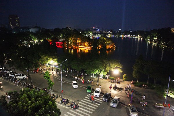 Thời tiết ngày 5.4: Bắc Bộ nhiệt độ tăng nhẹ, Nam Bộ ngày nắng chiều tối có mưa - Anh 1