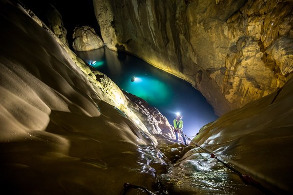 Phát hiện chấn động tại hang Sơn Đoòng - Anh 1