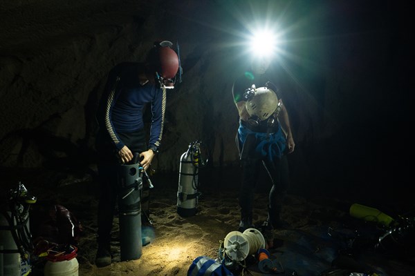 Phát hiện chấn động tại hang Sơn Đoòng - Anh 2