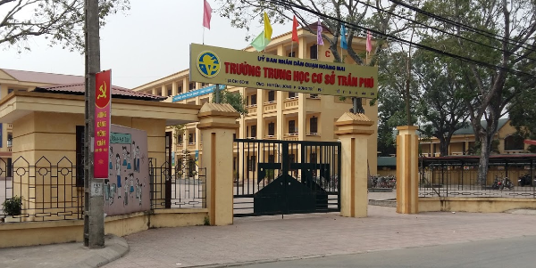 Một giáo viên bị tố dâm ô nhiều nam học sinh - Anh 1