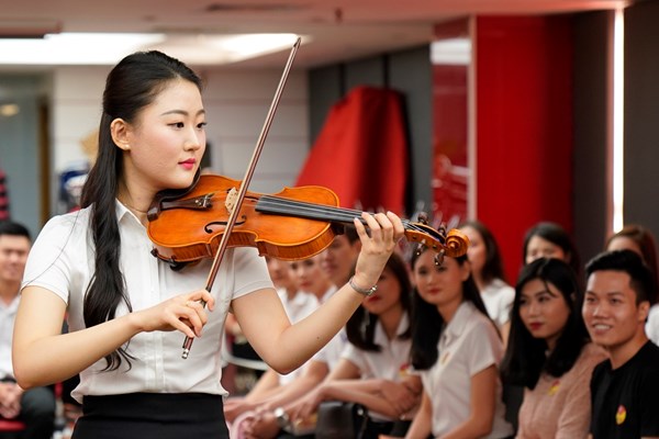Cơ hội trở thành tiếp viên tại ‘Top 100 nơi làm việc tốt nhất Việt Nam’ - Anh 2