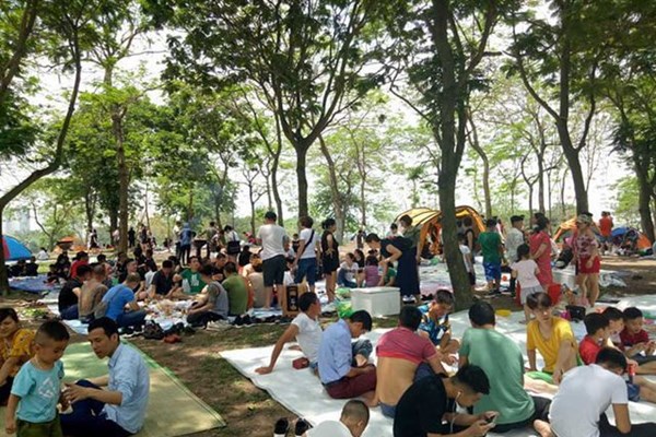 Khám phá 4 điểm cắm trại tuyệt đẹp ngay giữa Hà Nội trong dịp nghỉ lễ - Anh 1
