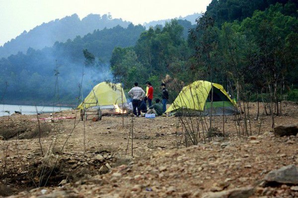 Khám phá 4 điểm cắm trại tuyệt đẹp ngay giữa Hà Nội trong dịp nghỉ lễ - Anh 9