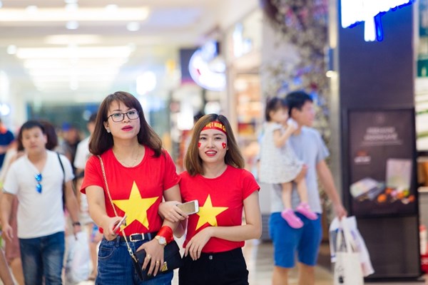 Nghỉ lễ ở lại thành phố, vẫn còn rất nhiều trải nghiệm khác lạ! - Anh 1
