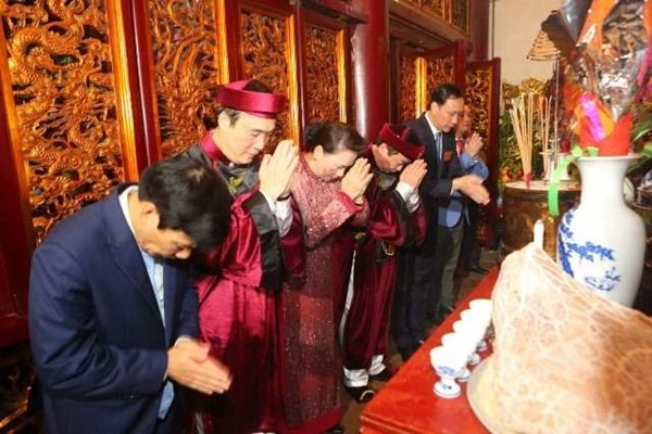 Lễ dâng hương tưởng nhớ các Vua Hùng - Anh 7