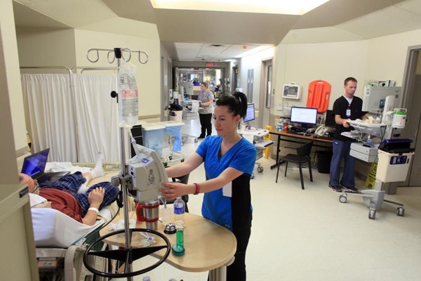 Phát hiện đường dây gian lận y tế tại Mỹ - Anh 1