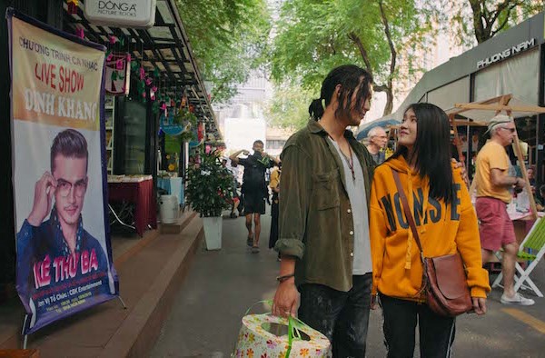 "Cà chớn, anh đừng đi!" không dành cho khán giả dưới 16 tuổi - ảnh 3