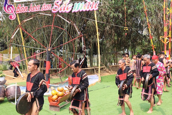 Lắng nghe tiếng lòng của nghệ nhân... - Anh 2