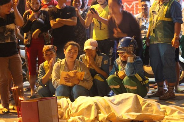 Hà Nội: “Xe điên” tông hàng loạt người và phương tiện rồi bỏ trốn, dân tổ chức truy đuổi - Anh 3