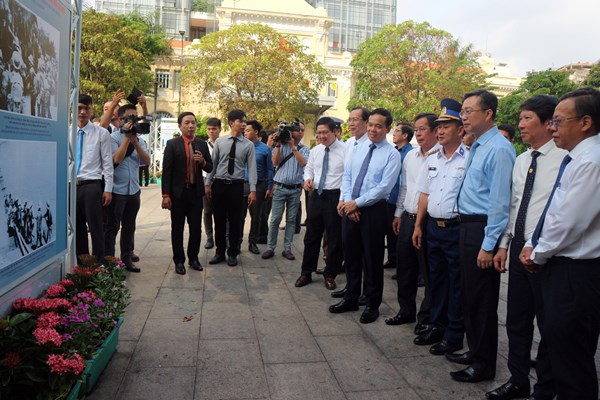 Triển lãm ảnh nghệ thuật về đề tài “Biển, đảo quê hương” - Anh 1