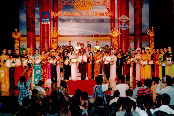 Thi “Người đẹp các vùng Kinh đô 2019” có tổng giá trị giải thưởng gần 1 tỉ đồng - Anh 1