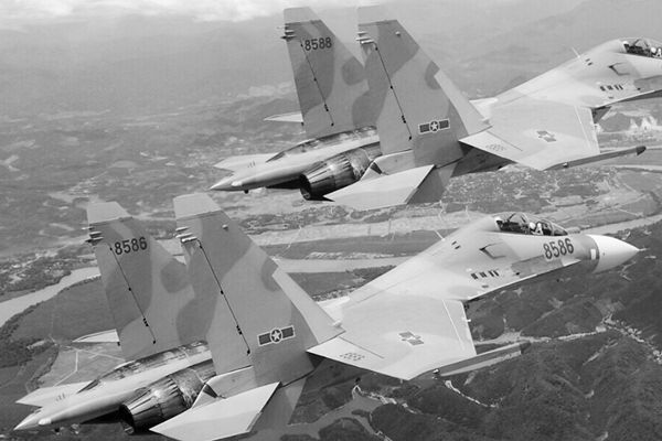 Cánh én “canh bầu trời” - Anh 2